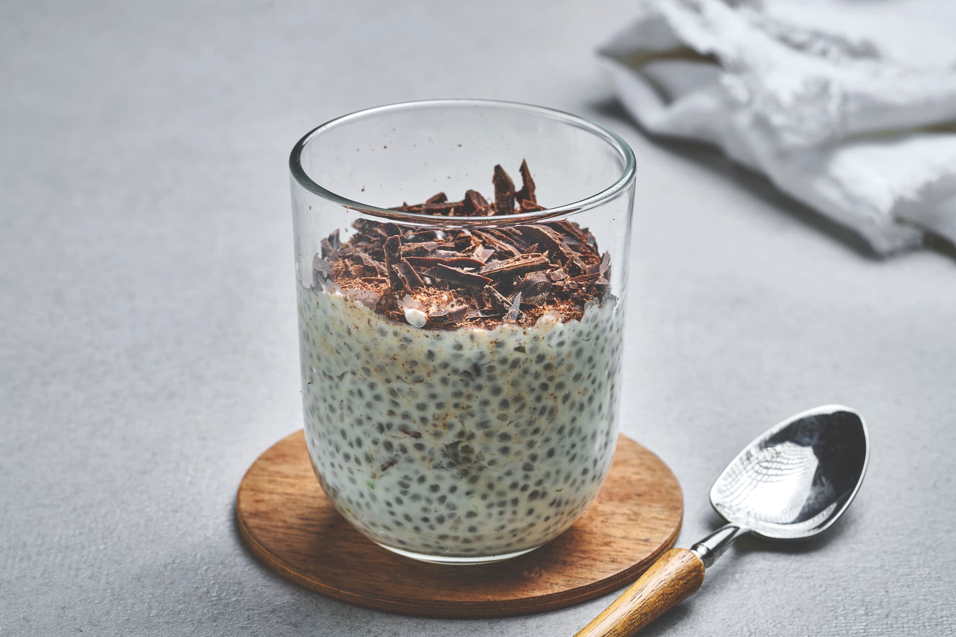 Chiapudding med sjokolade og kanel