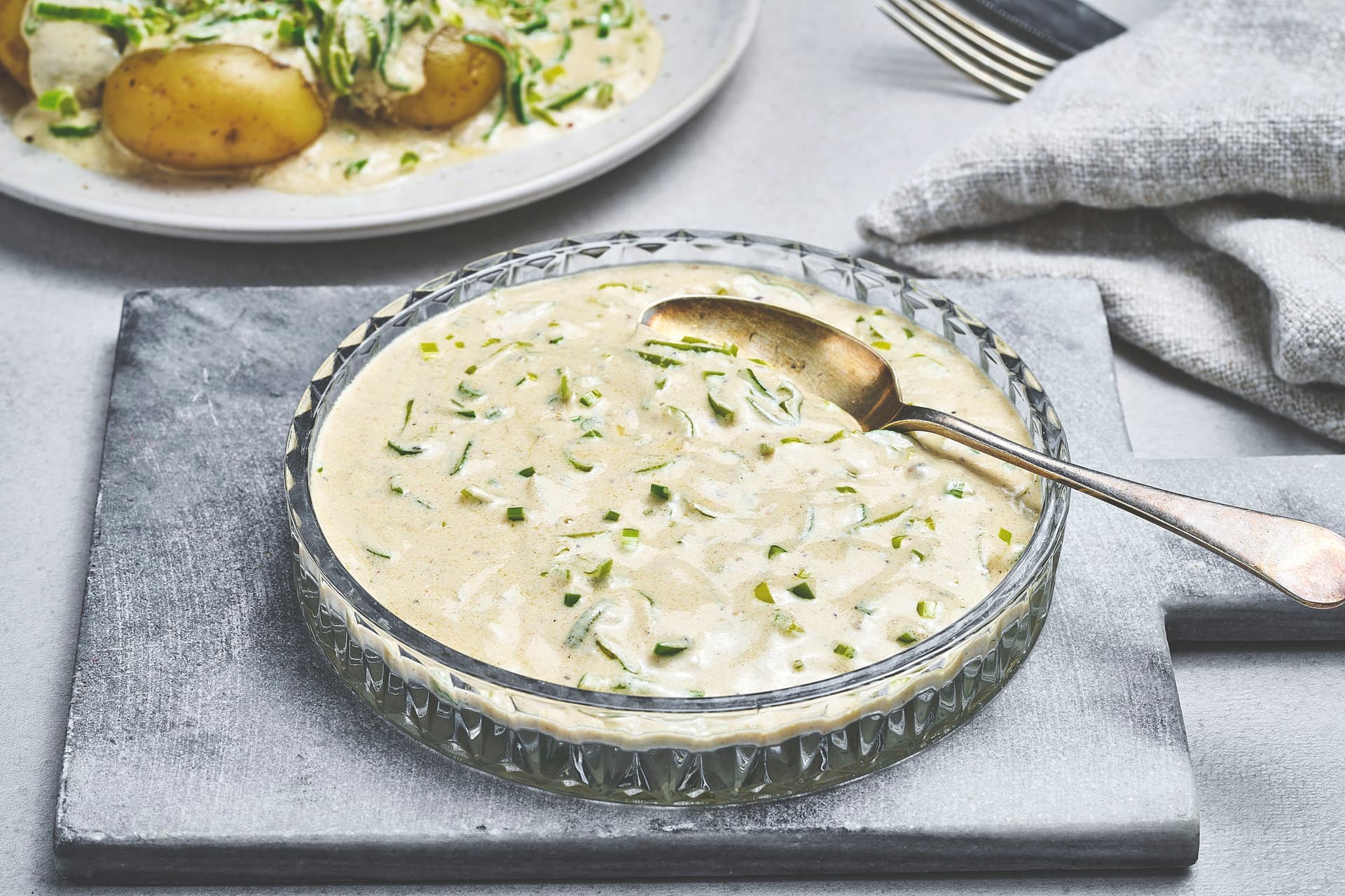 Rømmesaus med purreløk